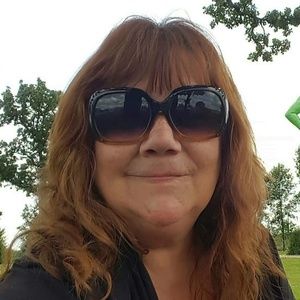 Christine @ Roo's Vintage Treasures